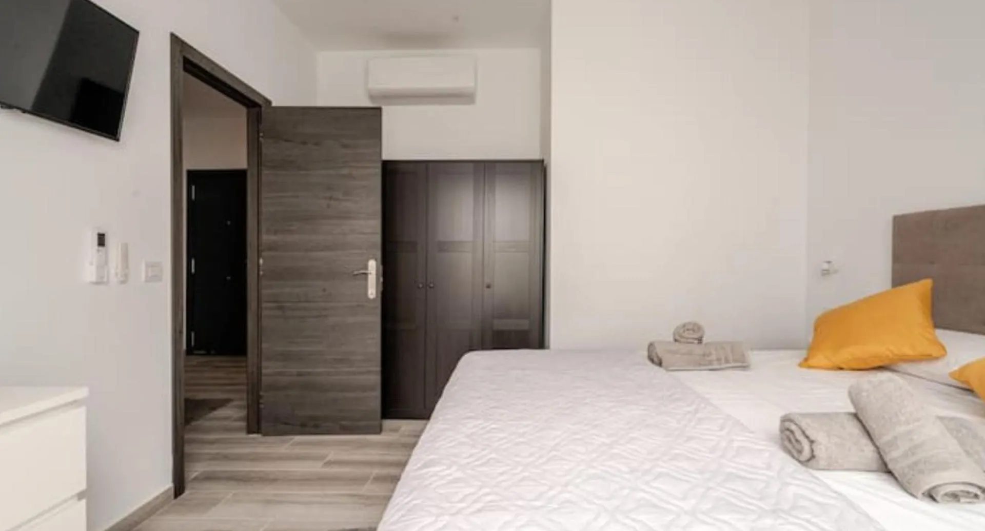 Casa Romania - Apartament Terra Armenime 0*,