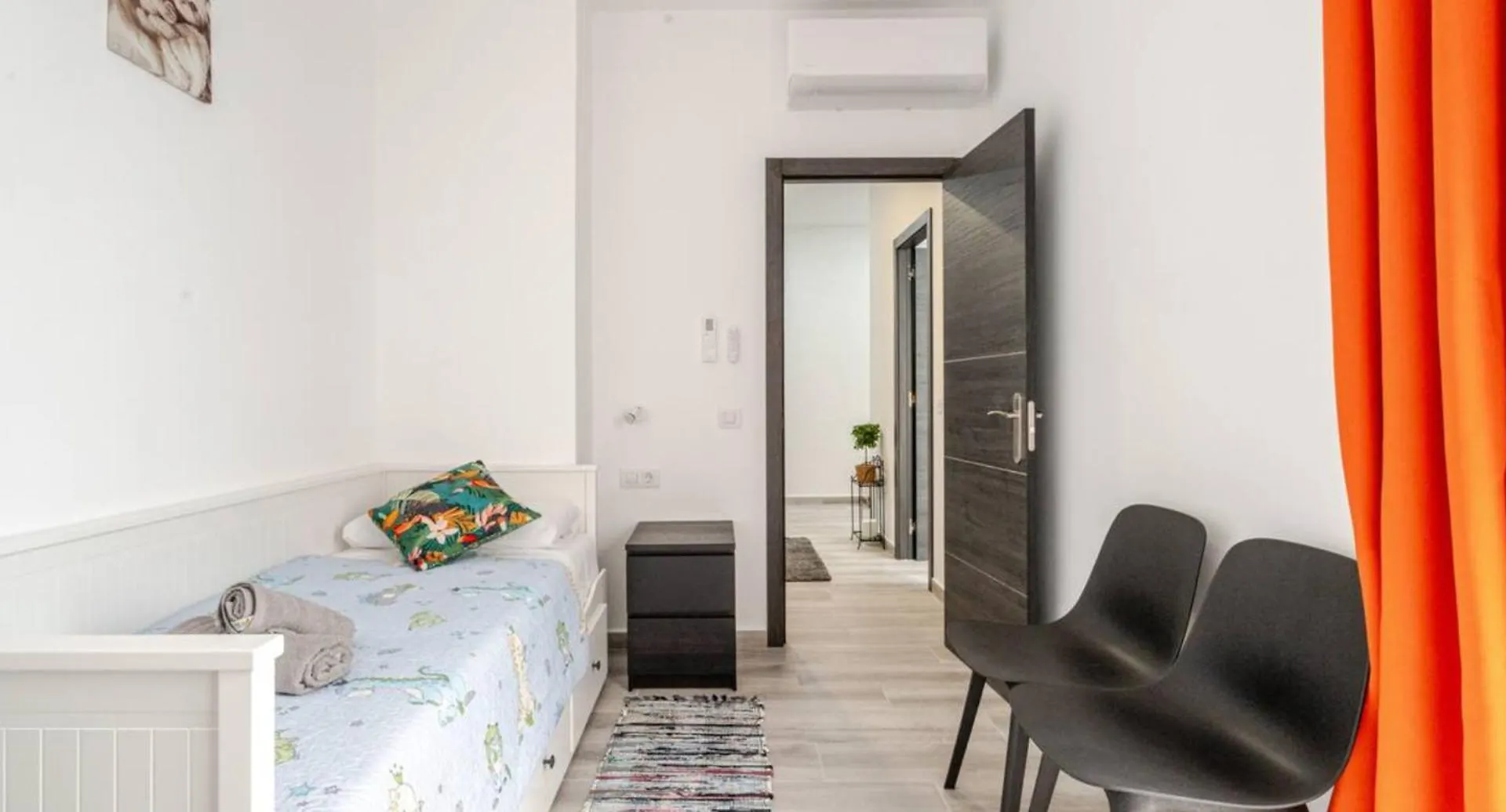 Casa Romania - Apartament Terra Armenime 0*,  Španělsko