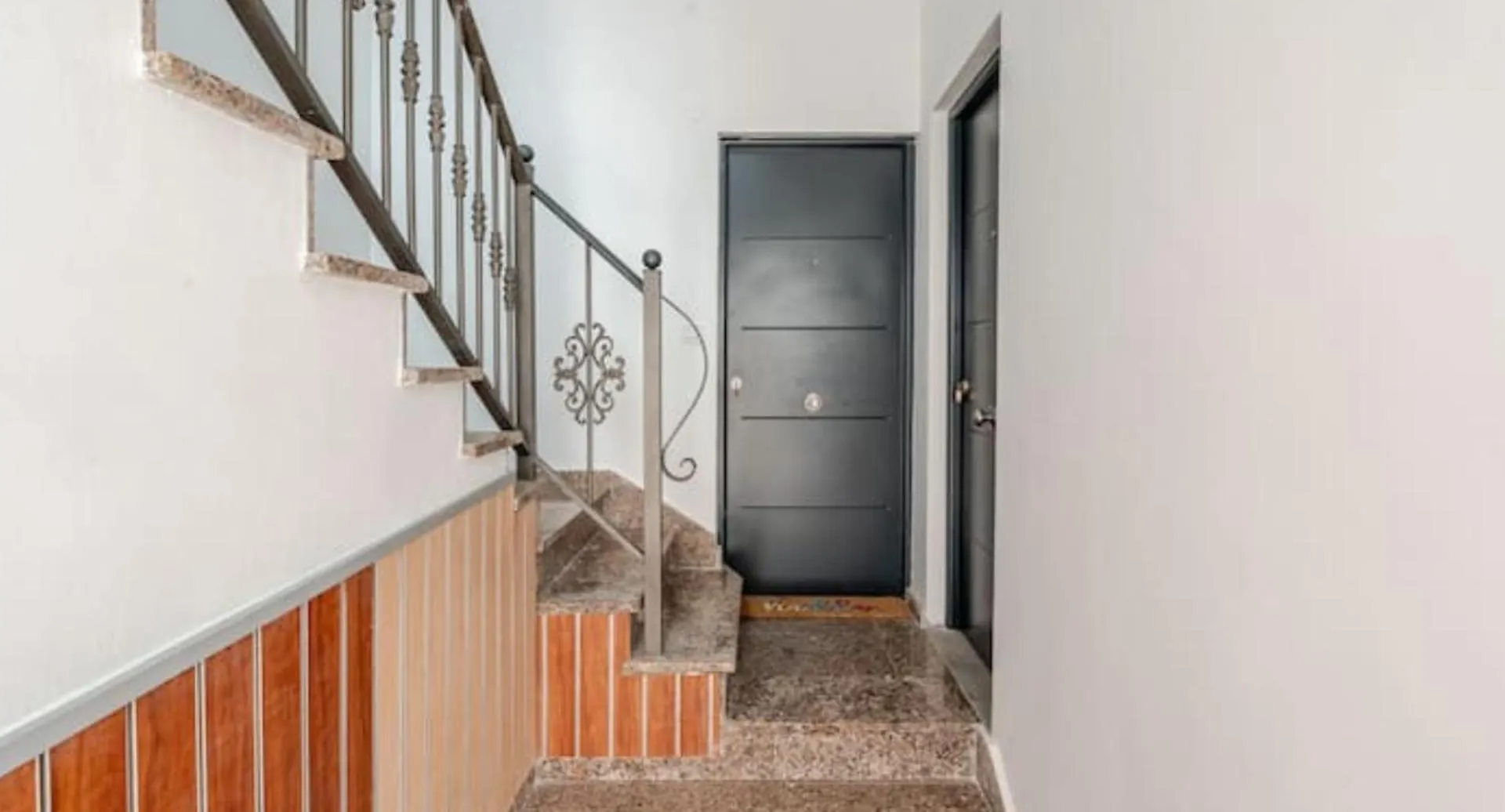 Casa Romania - Apartament Terra Armenime